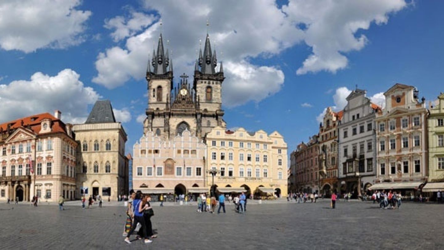 Praha začne mluvit do výšky budov